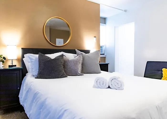 Spacious W Million Dollar Views Apartment Pittsburgh