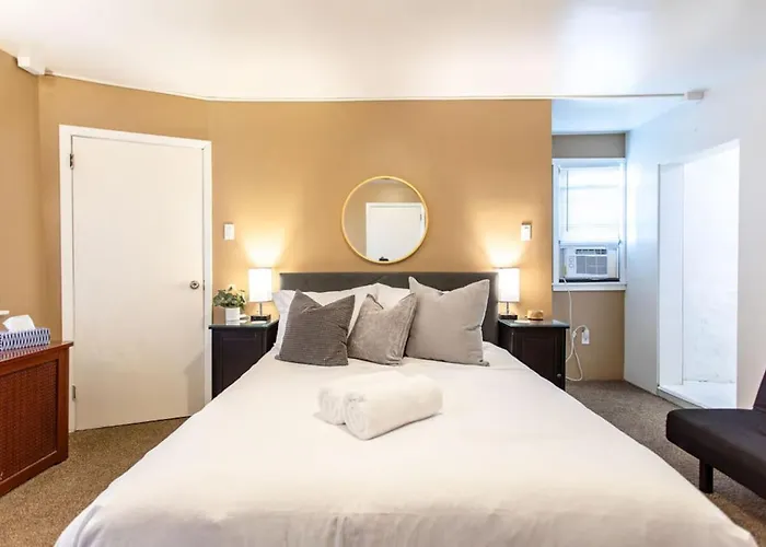 Spacious W Million Dollar Views * Pittsburgh
