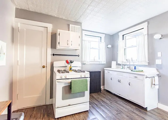Spacious W Million Dollar Views * Pittsburgh
